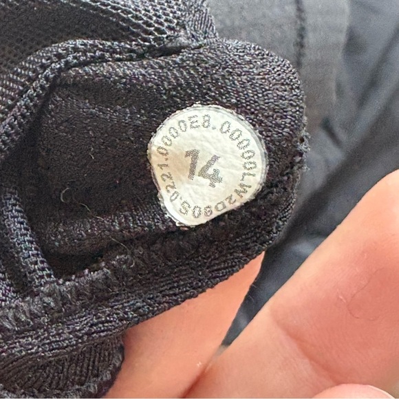 Lululemon Free To Be Serene Bra *Light Support, C/D Cup
Le Tigre Camo Deep Coal - Picture 7 of 7